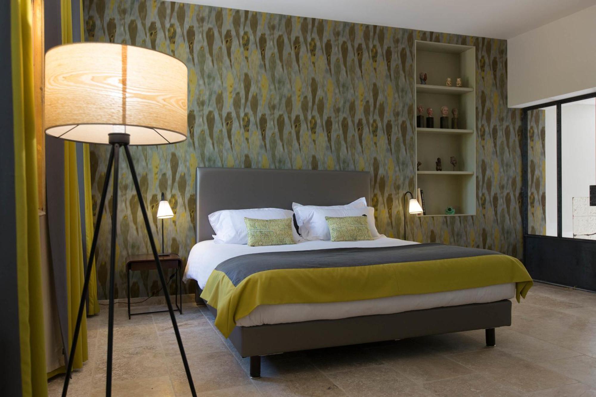 La Cour Des Sens Hotel Lagnes Room photo
