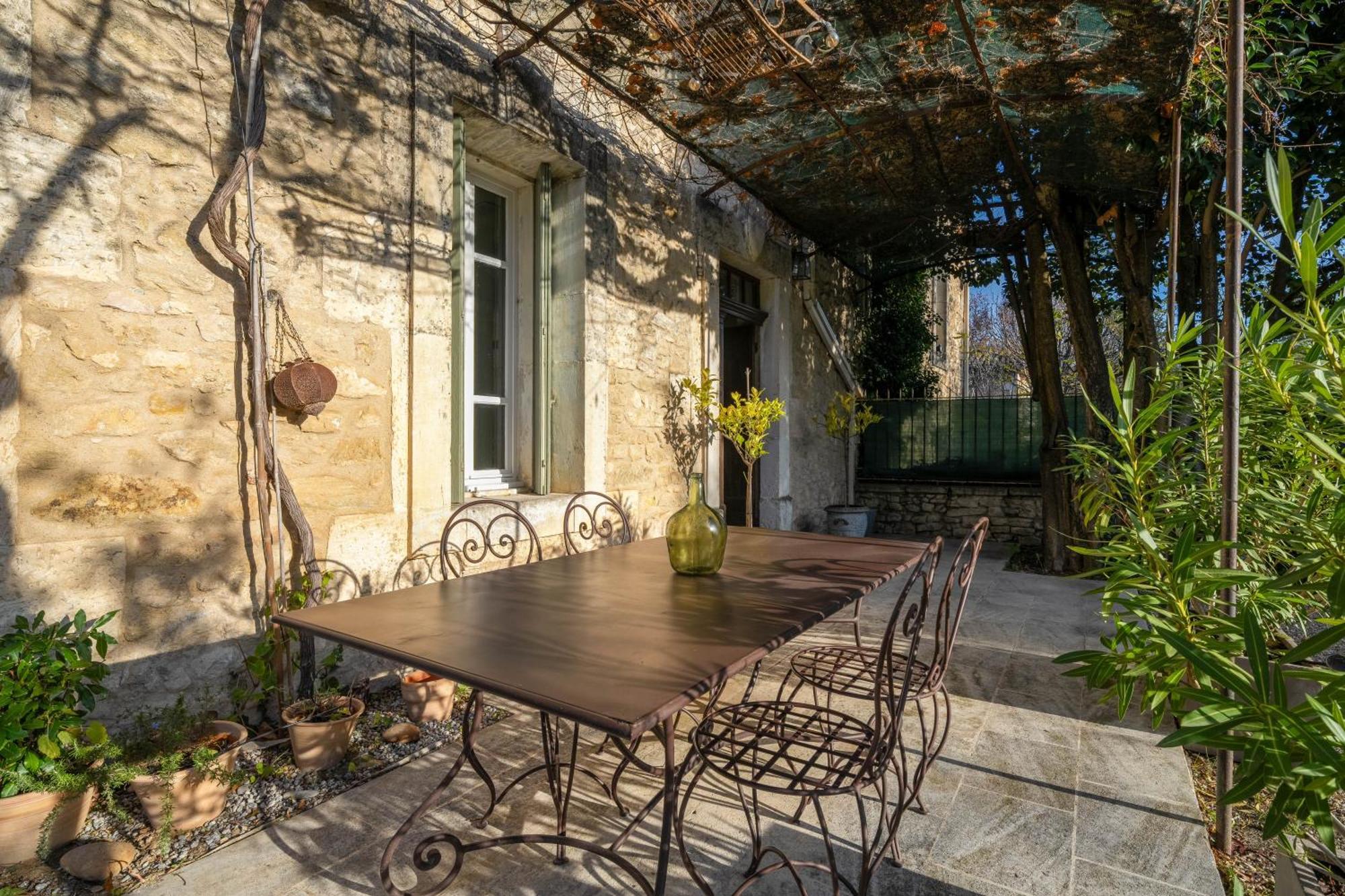 La Cour Des Sens Hotel Lagnes Exterior photo